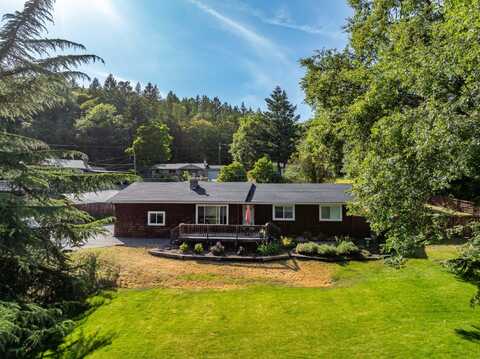 450 Crestview Loop, Grants Pass, OR 97527