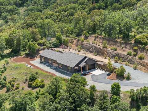 3060 Ashland Mine Road, Ashland, OR 97520