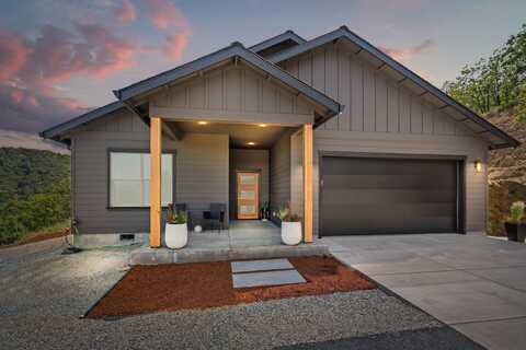 3060 Ashland Mine Road, Ashland, OR 97520