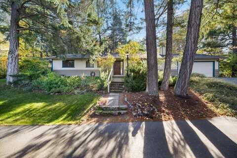 5757 Donaldson Road, Grants Pass, OR 97526