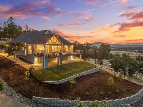 1030 Juliet Street, White City, OR 97503