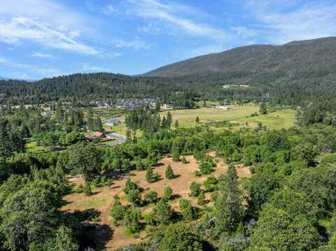 580 W River Street, Cave Junction, OR 97523