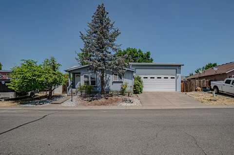 125 Osprey Drive, Eagle Point, OR 97524