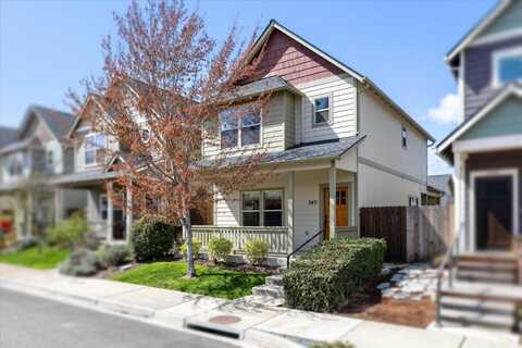 243 Wintersage, Talent, OR 97540