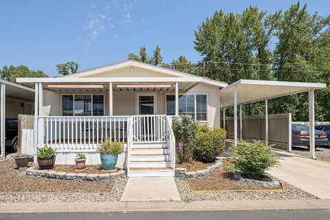 3555 S Pacific Highway, Medford, OR 97501