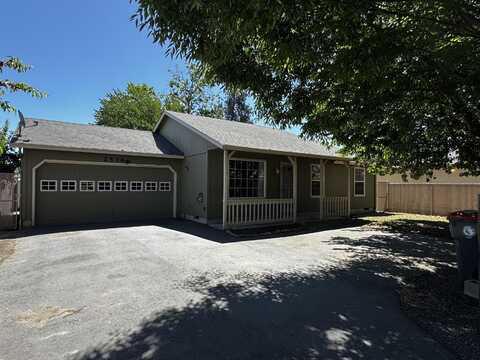 2536 Seneca Street, Medford, OR 97501