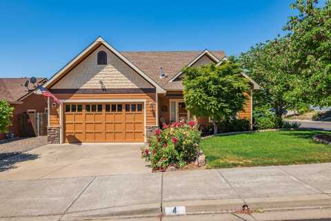 4 Meadowfield Circle, Eagle Point, OR 97524