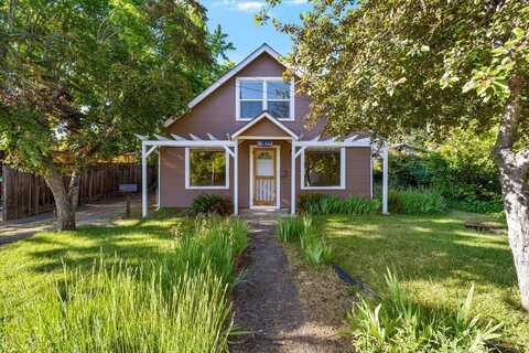1040 E Main Street, Ashland, OR 97520