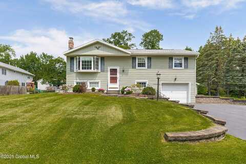 47 Comely Lane, Colonie, NY 12110