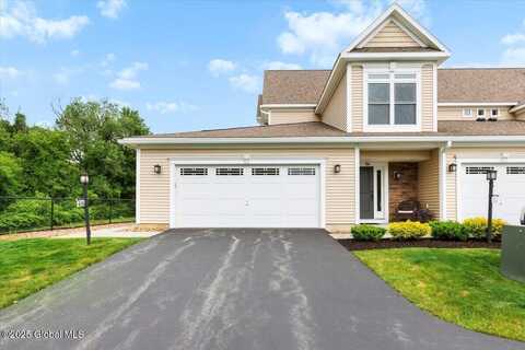 614 Lois Lane, Niskayuna, NY 12304