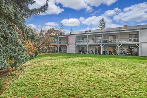 854 Twin Pines Circle, Ashland, OR 97520