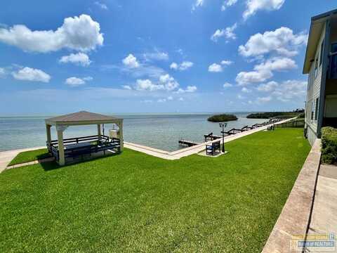 77 Santa Isabel Blvd., Laguna Vista, TX 78578
