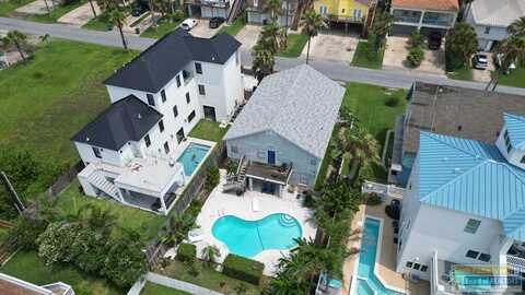 131 Acapulco St., South Padre Island, TX 78597