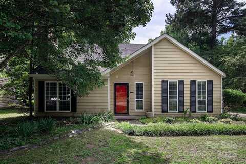 8618 Rittenhouse Circle, Charlotte, NC 28270