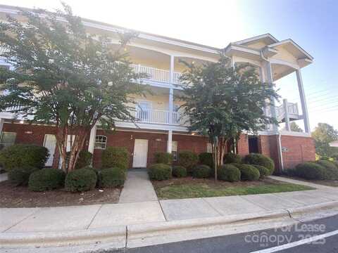 8642 Coralbell Lane, Charlotte, NC 28213