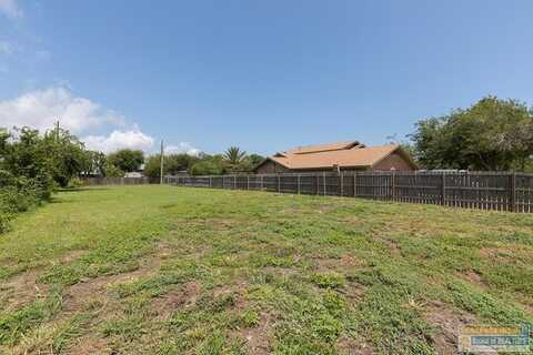 207 Mesquite Dr., Laguna Vista, TX 78578