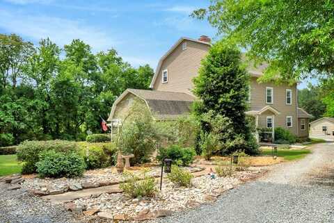 437 Prestwould Drive, Clarksville, VA 23927