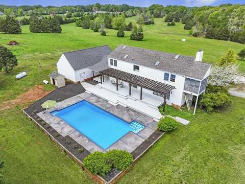 868 Old Hundred Road, Pelzer, SC 29669