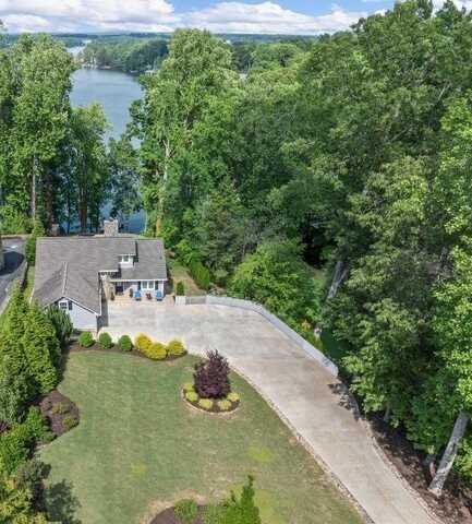702 Lakewinds Boulevard, Inman, SC 29349
