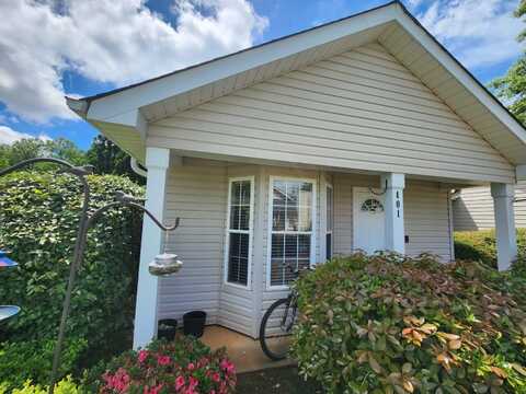 401 Crestridge Drive, Simpsonville, SC 29681