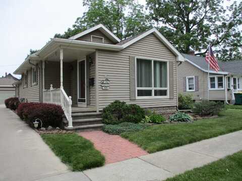507 Mackinaw, Durand, MI 48429