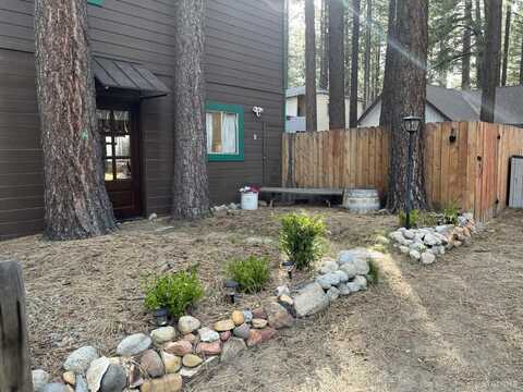 2661 Knox Avenue, South Lake Tahoe, CA 96150