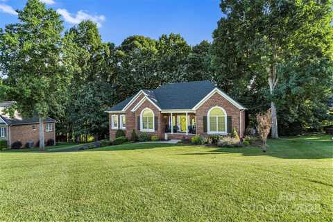 1622 Brookstone Drive, Hickory, NC 28602