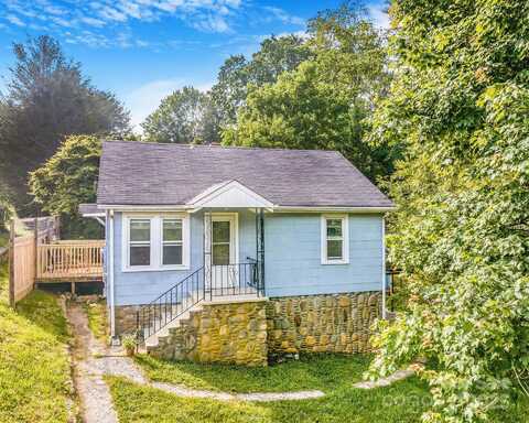 99 Little Oak Street, Canton, NC 28716