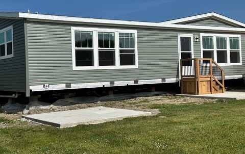 19433 Homestead Lane, Gibraltar, MI 48173