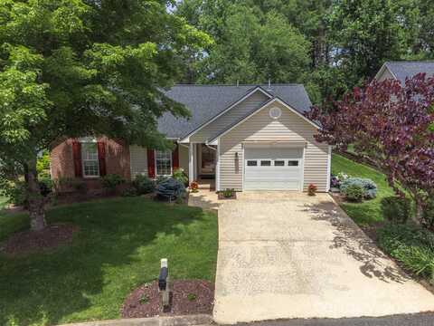 330 Stonehollow Road, Fletcher, NC 28732