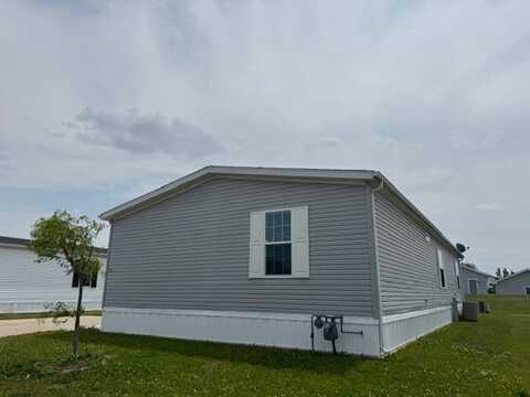 710 Long Oak Rd., Manteno, IL 60950