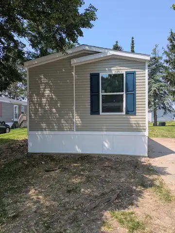 123 Linden Blvd, Mason, MI 48854