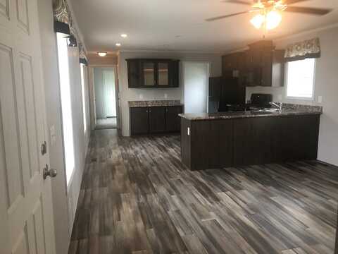 2085 PAULINE, Troy, MI 48083