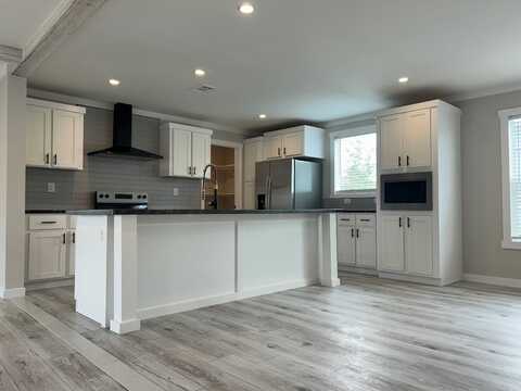 8117 Bosco St, Conroe, TX 77303