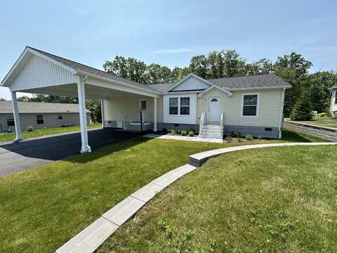 22 Millwood Drive, Uncasville, CT 06382