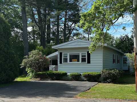 31 Arrowbrook Road, Dover, NH 03820