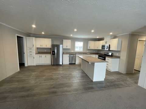 4856 Duncan Ct, Sterling Heights, MI 48310