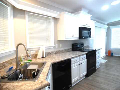 743 Garden View St, Davenport, FL 33897