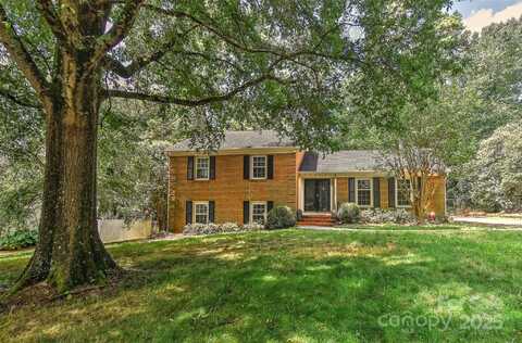 6117 Yellowood Road, Charlotte, NC 28210