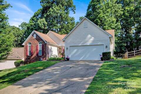 2620 Yarrow Road, Charlotte, NC 28213