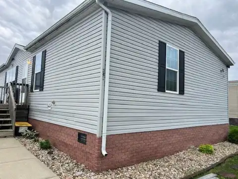 341 Fawn Meadow Drive, Batavia, OH 45103