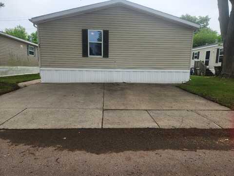 75 Suzanne Blvd., White Lake, MI 48386