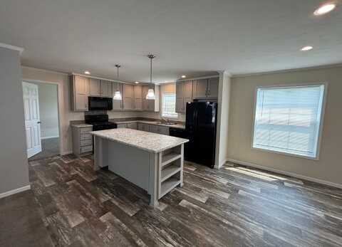 6444 Apple Way, Fenton, MI 48430