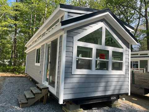 179 Saco Avenue, Old Orchard Beach, ME 04064