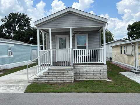 4150 Lane Rd., Zephyrhills, FL 33541