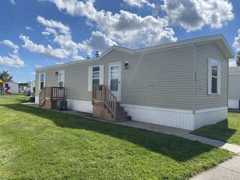 542 Cour Louis, Warren, MI 48091