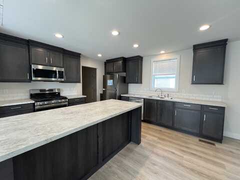 1132 Rochford Dr., Wayland, MI 49348