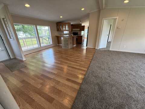 57336 Hanover Rd, Washington, MI 48094