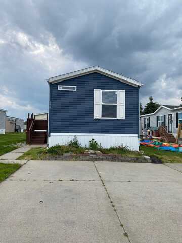 37851 Culver Dr, Clinton, MI 48036