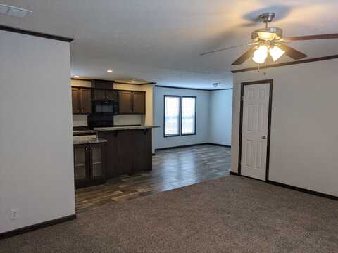 153 Monroe Dr, Davison, MI 48423